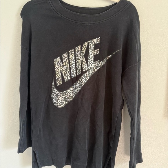 Nike Tops - Nike Women’s Black Crew Neck Sweater Size Small